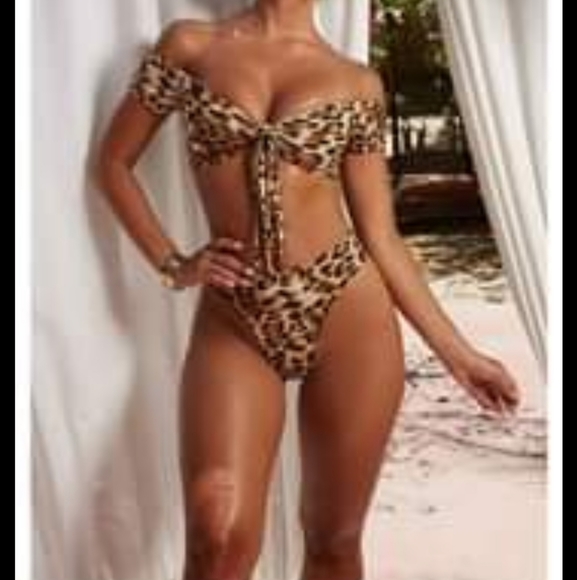 BIKINI- off shoulder, high waist leopard print - Picture 2 of 5